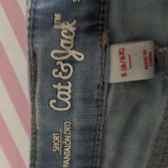 🌷6/6X, Cat and Jack Jean shorts with lace embellishment - Picture 3 of 4